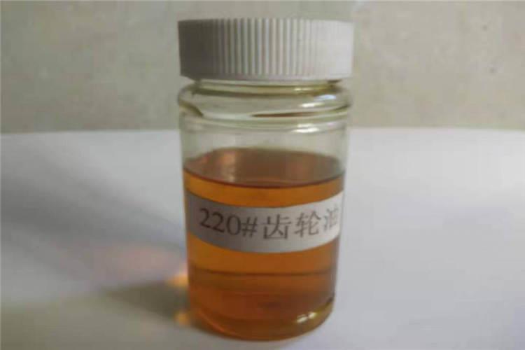 添加劑的過量會(huì)打破工業(yè)齒輪油本身的平衡，引起油品性能下降